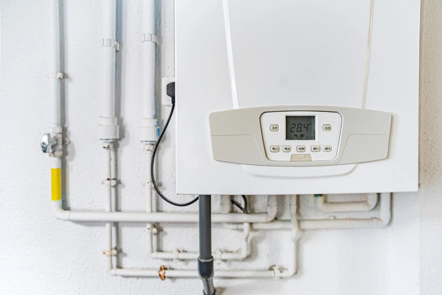 Wall-mounted boiler with digital thermostat display